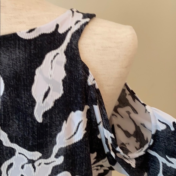 INC top - Picture 4 of 5